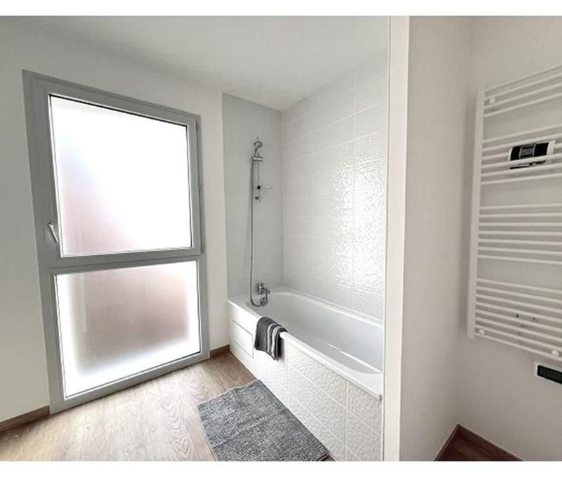 Maison traditionnelle - 80 m² - 4 pièces