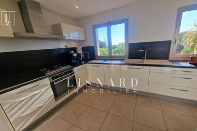 Appartement - 76 m² - 4 pièces