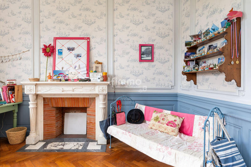 Maison - 350 m² - 15 pièces