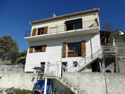 Villa - 139 m² - 6 pièces