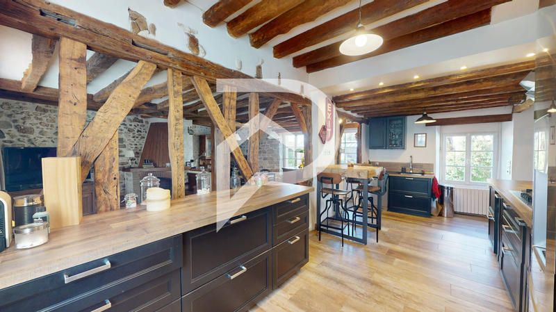 Maison - 180 m² - 6 pièces