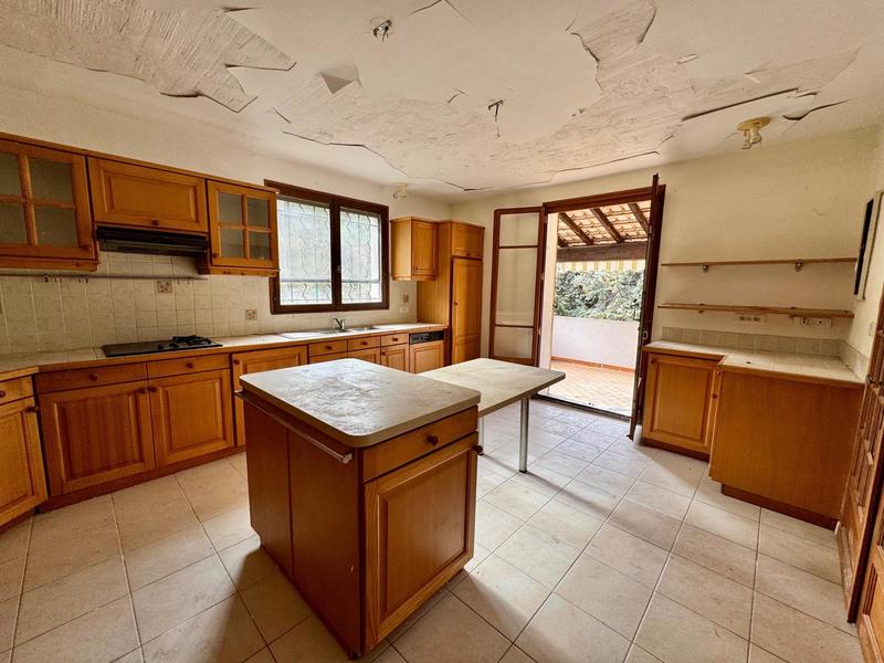 Maison - 176 m² - 7 pièces