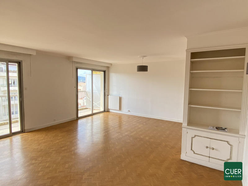 Appartement - 89 m² - 4 pièces