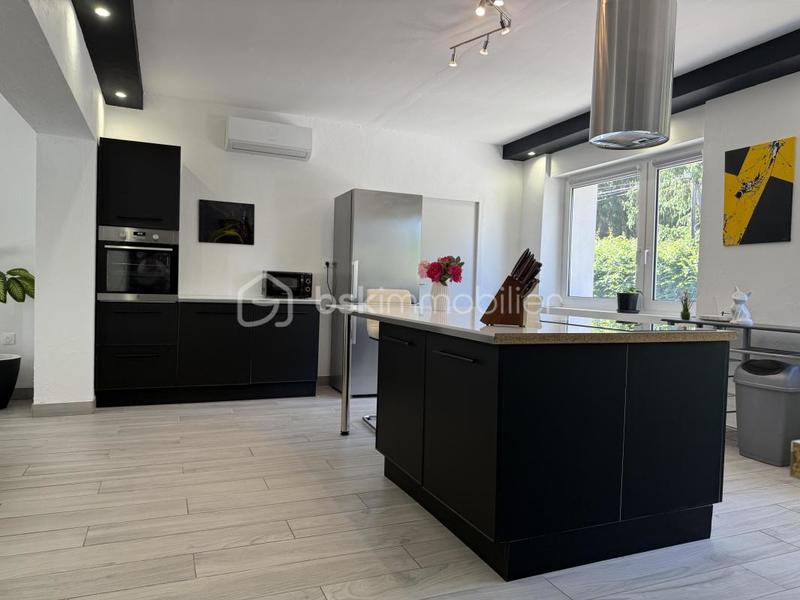 Maison - 134 m² - 5 pièces