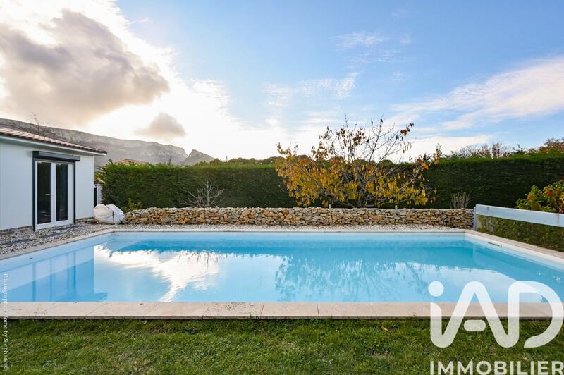 Maison - 262 m² - 11 pièces