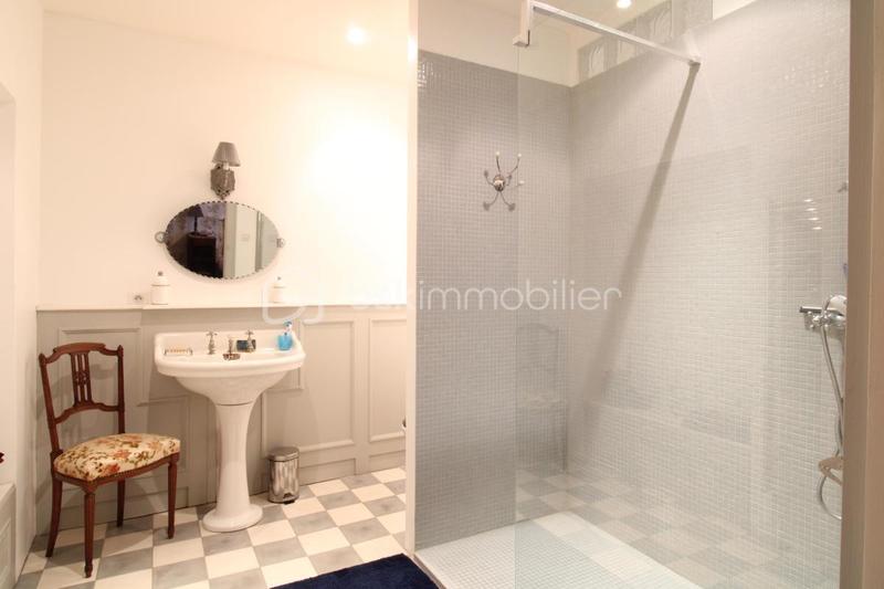 Maison de maîtres - 309 m² - 7 pièces