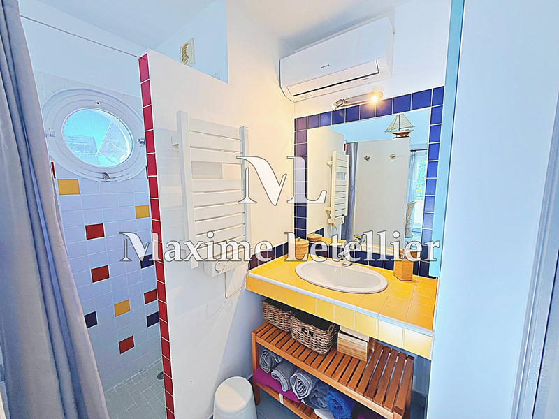 Maison contemporaine - 170 m² - 8 pièces