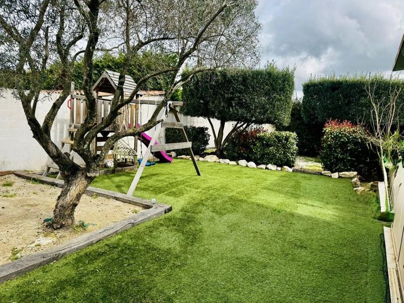 Villa - 185 m² - 6 pièces