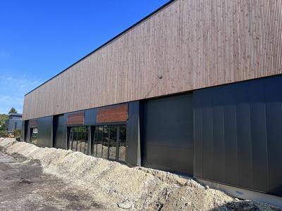 Local d'activité / Entrepôt - 400 m²