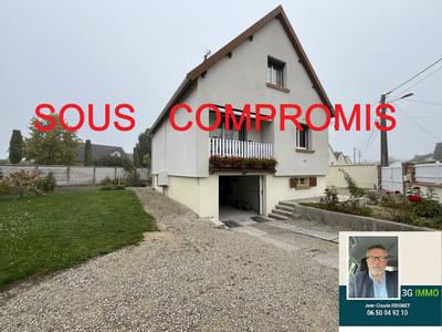 Maison - 98 m² - 5 pièces
