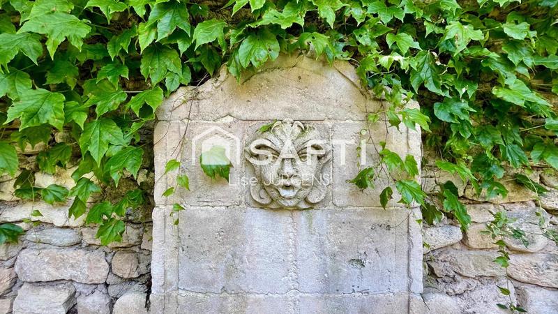 Maison - 300 m² - 10 pièces