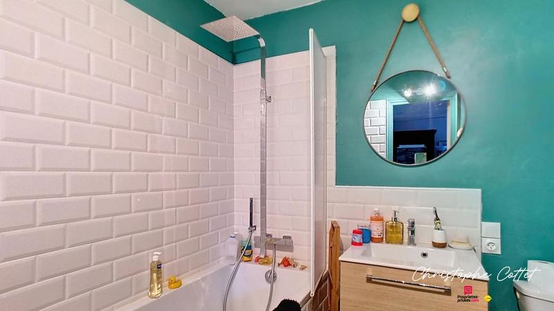 Maison - 207 m² - 8 pièces