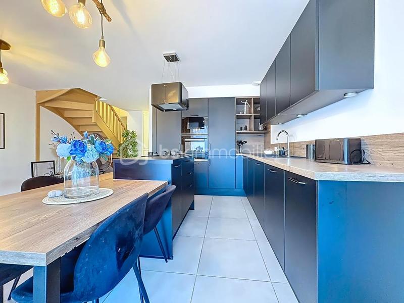 Maison - 89 m² - 4 pièces