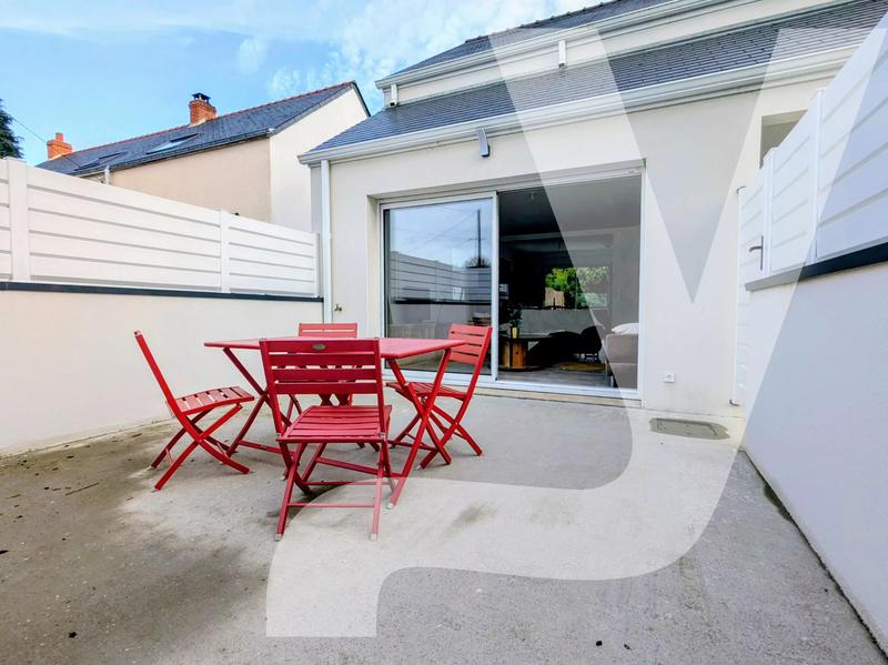 Maison - 100 m² - 6 pièces