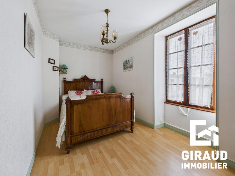 Maison ancienne - 163 m² - 7 pièces