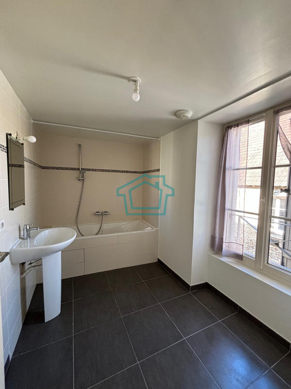 Maison de village - 86 m² - 4 pièces