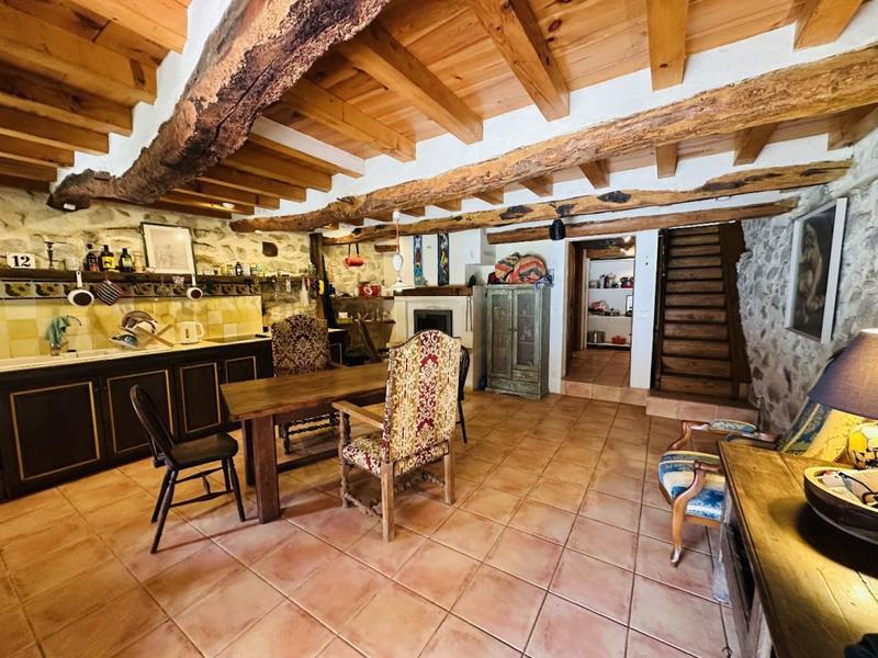 Maison en pierre - 85 m² - 3 pièces