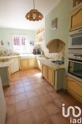 Maison - 98 m² - 5 pièces