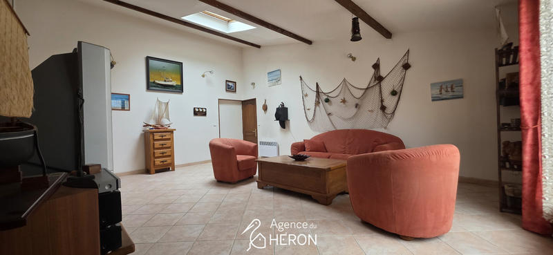 Maison - 111 m² - 7 pièces