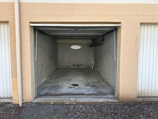 Parking / Garage - 17 m²