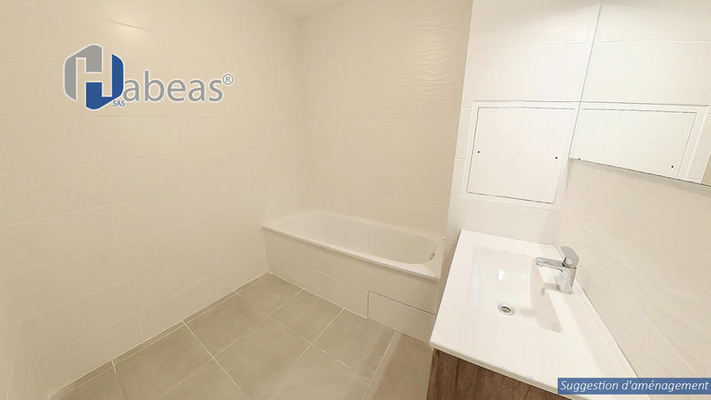 Appartement - 83 m² - 4 pièces