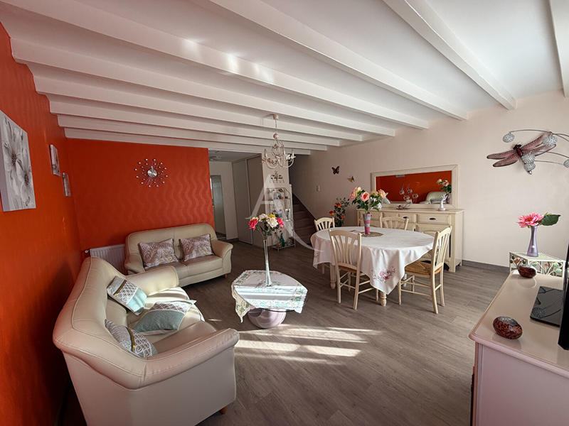 Maison - 81 m² - 5 pièces