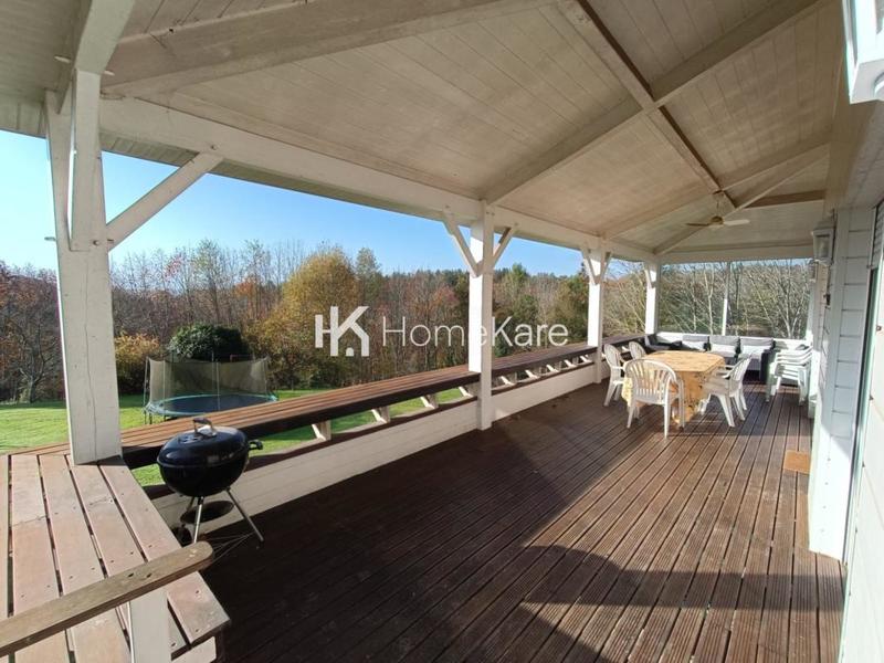 Maison - 350 m² - 10 pièces