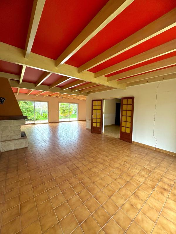 Maison - 213 m² - 5 pièces