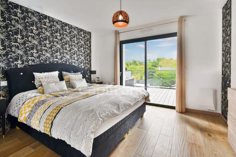 Maison - 320 m² - 6 pièces