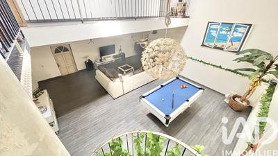 Maison - 234 m² - 7 pièces