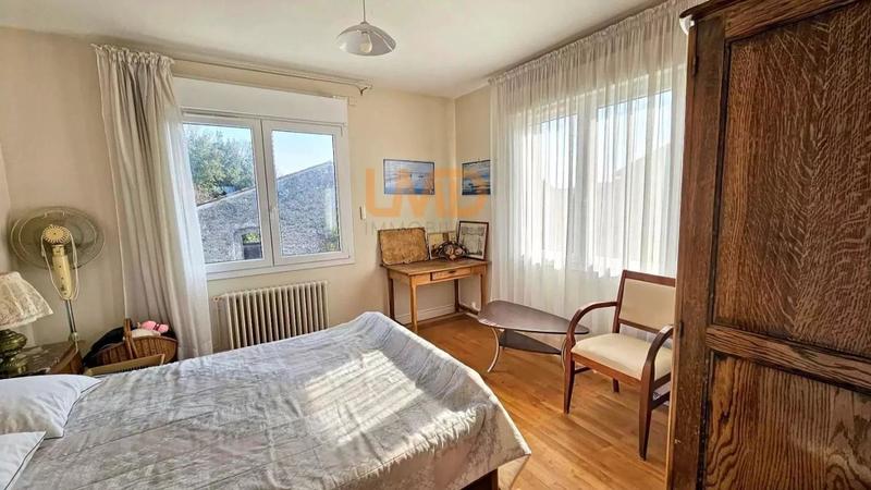 Maison - 200 m² - 8 pièces