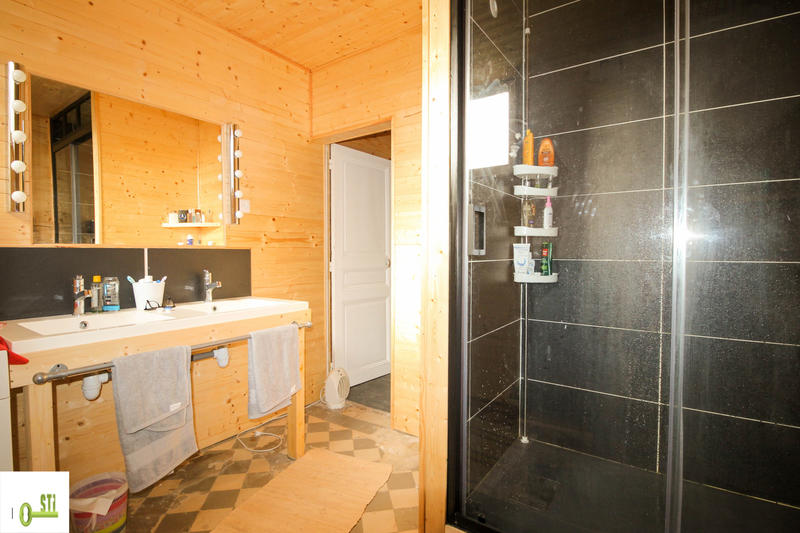 Maison - 146 m² - 6 pièces