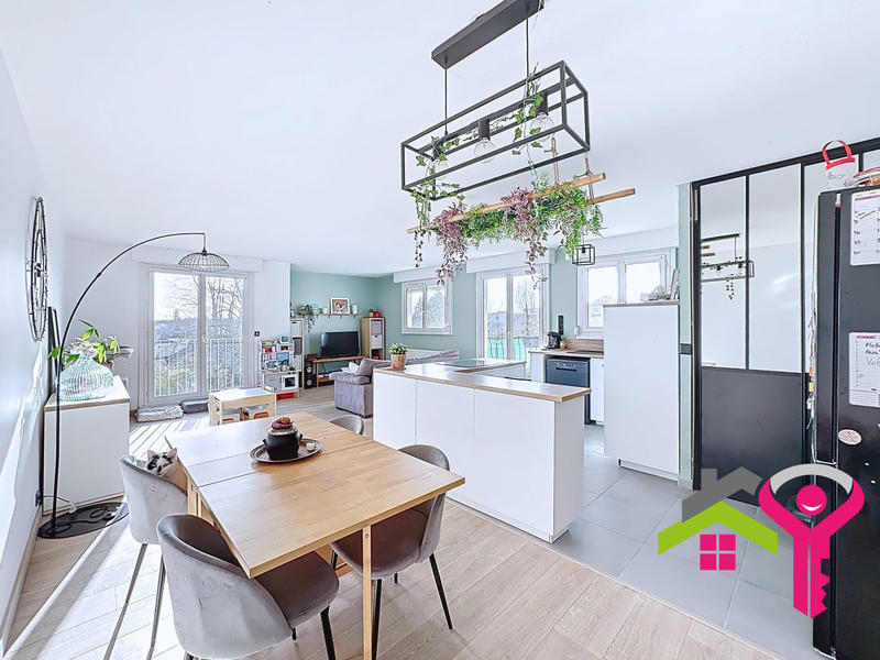 Appartement - 83 m² - 3 pièces