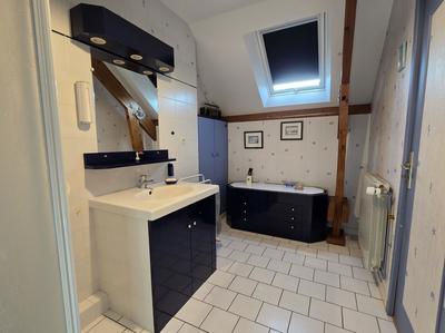 Maison - 142 m² - 6 pièces