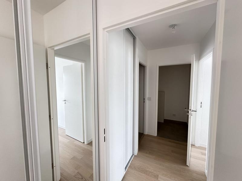 Appartement - 90 m² - 4 pièces