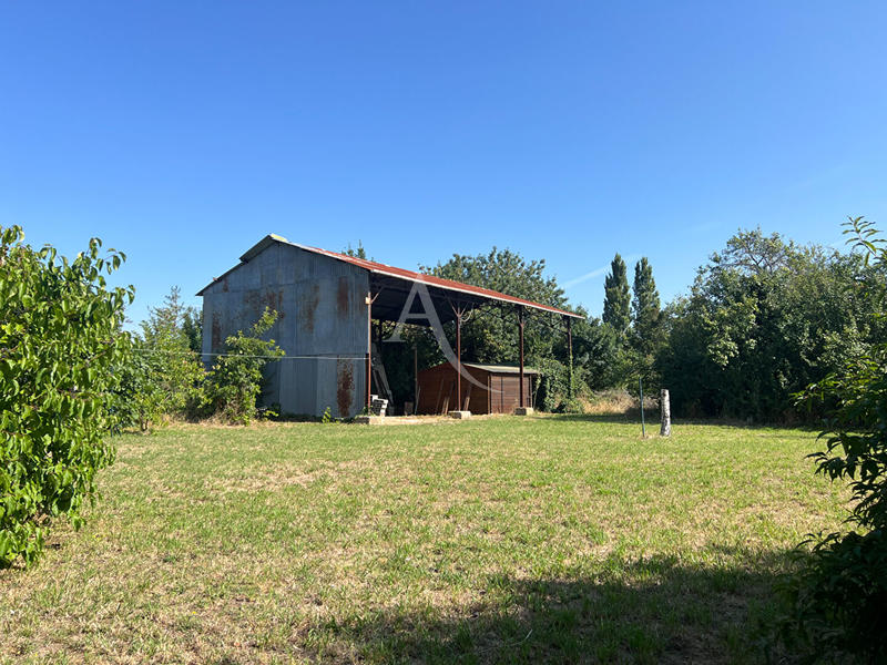 Maison - 310 m² - 12 pièces