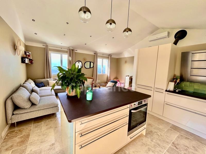 Villa - 162 m² - 6 pièces