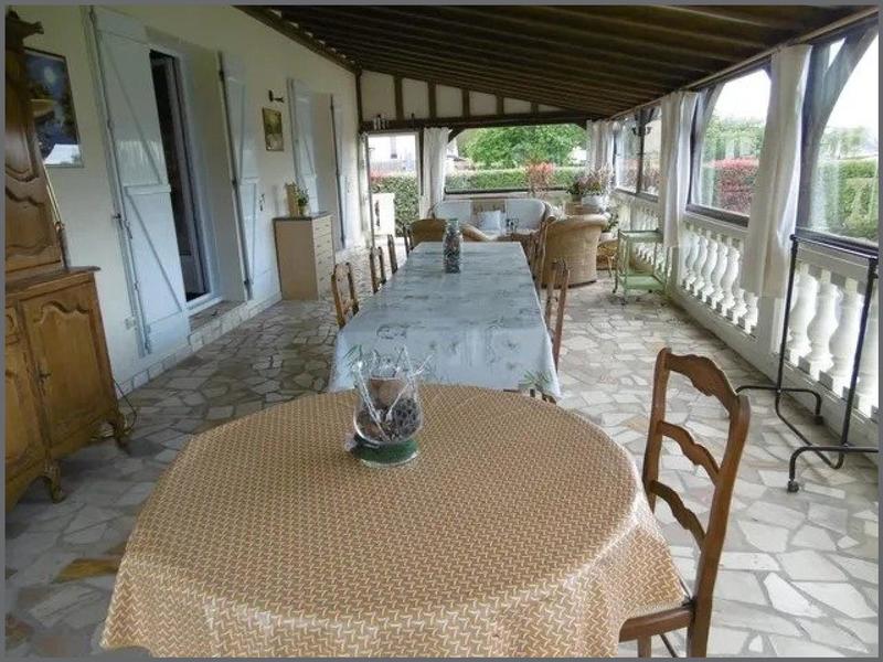 Maison - 210 m² - 9 pièces