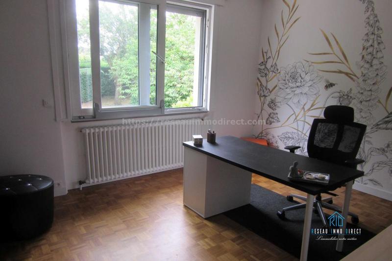 Propriété - 276 m² - 6 pièces