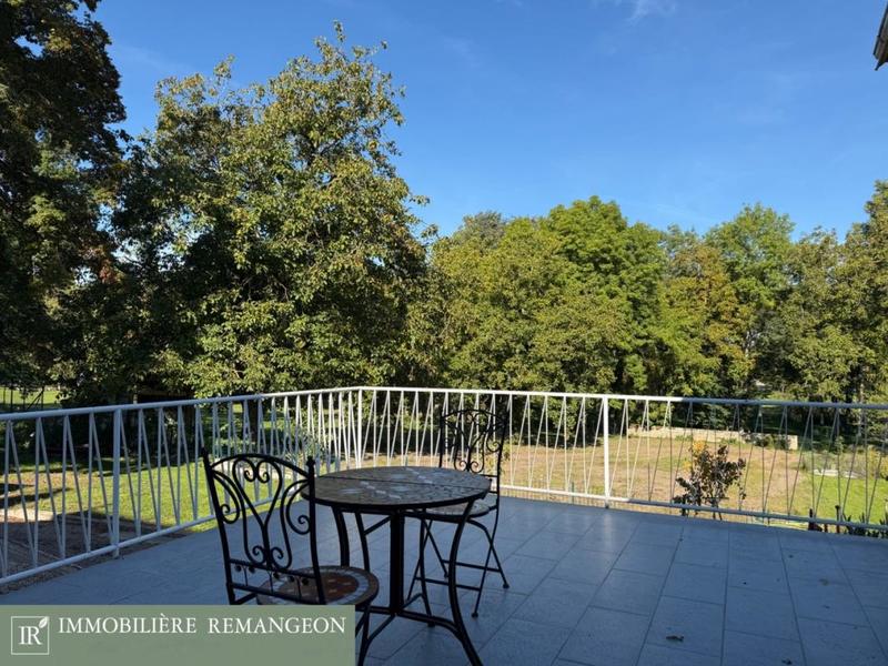 Maison de maîtres - 290 m² - 12 pièces