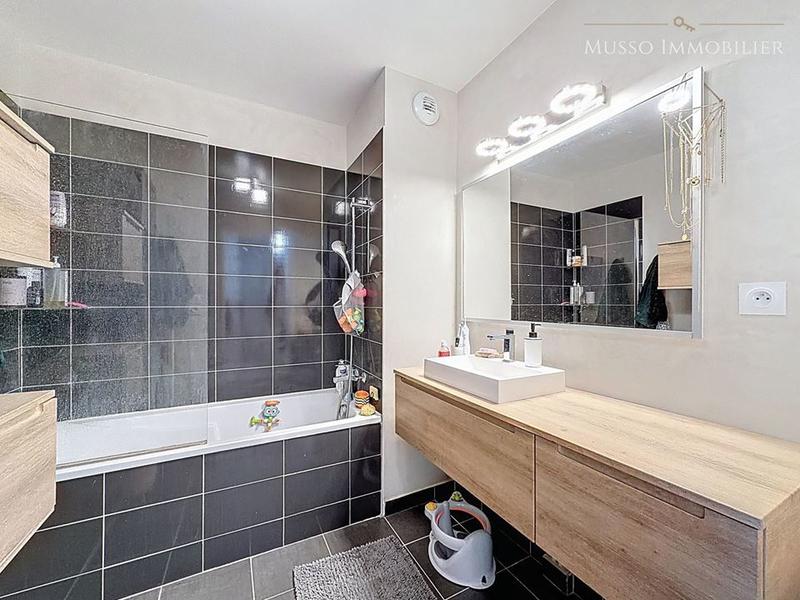 Appartement - 60 m² - 3 pièces