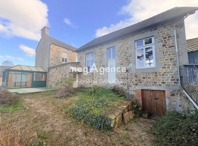 Maison - 122 m² - 9 pièces