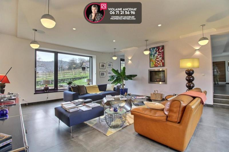 Maison - 320 m² - 7 pièces