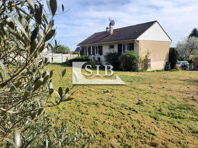 Maison - 96 m² - 5 pièces