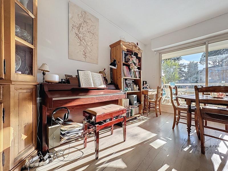 Appartement - 82 m² - 3 pièces