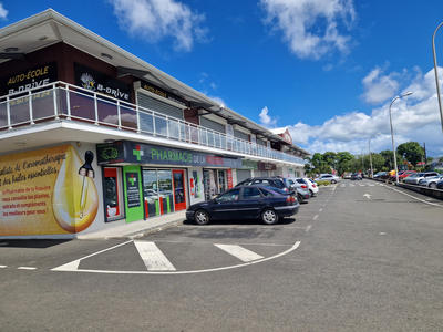 Local commercial - 334 m²