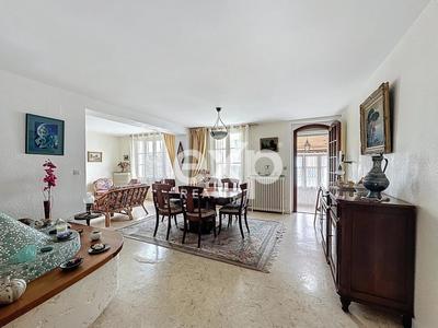 Maison en pierre - 200 m² - 6 pièces