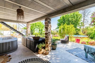 Maison - 121 m² - 7 pièces