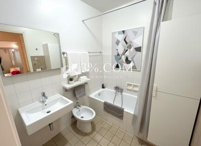 Appartement - 60 m² - 2 pièces