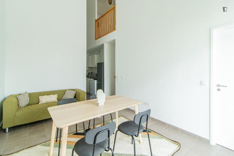 Chambre - 12 m² - 4 pièces